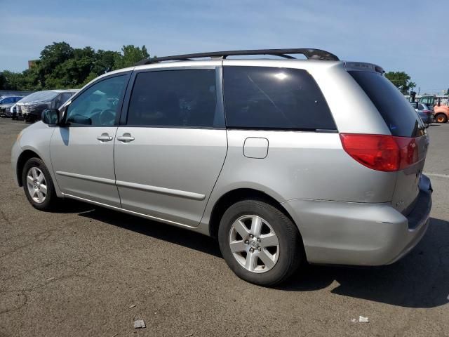 2009 Toyota Sienna CE