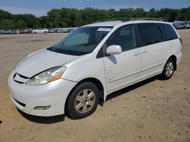 2006 Toyota Sienna XLE