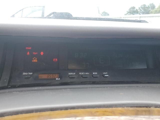 2000 Toyota Avalon XL