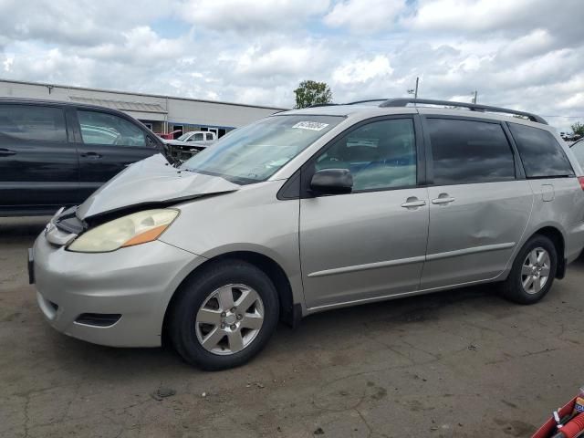 2006 Toyota Sienna CE