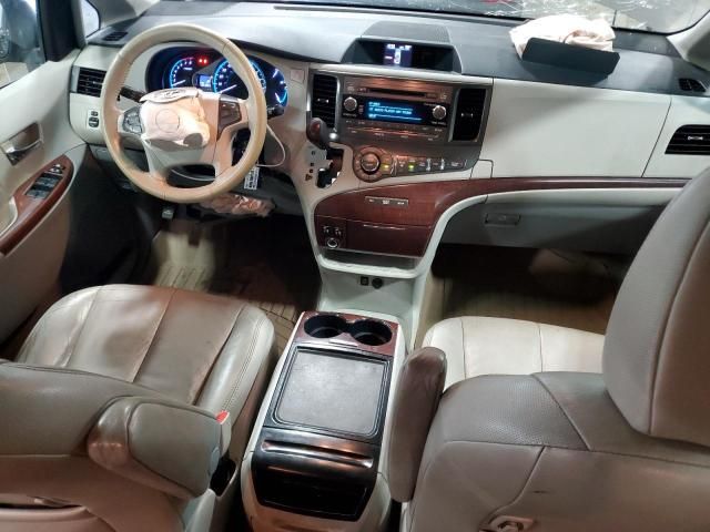 2012 Toyota Sienna XLE