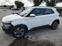 Hyundai Venue Vehiculos salvage en venta: 2023 Hyundai Venue SEL