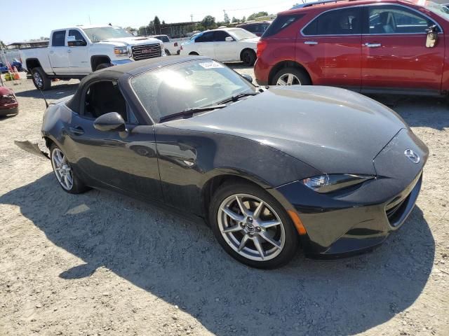 2016 Mazda MX-5 Miata Sport