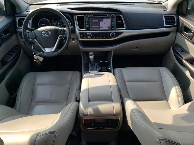 2019 Toyota Highlander SE