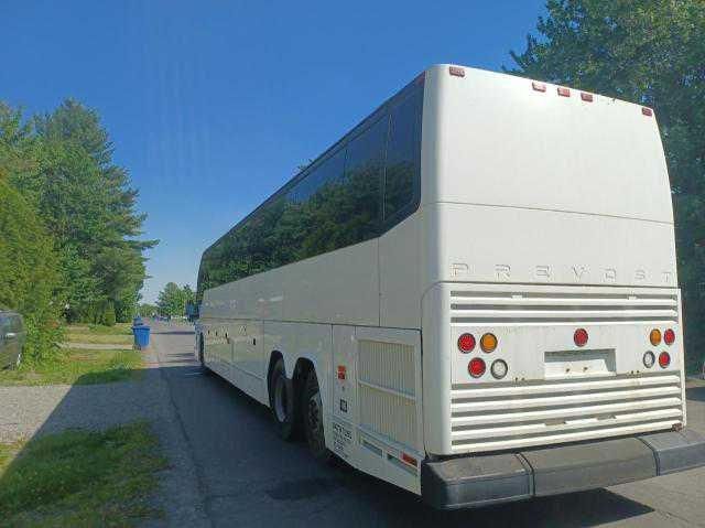 2000 Prevost Bus