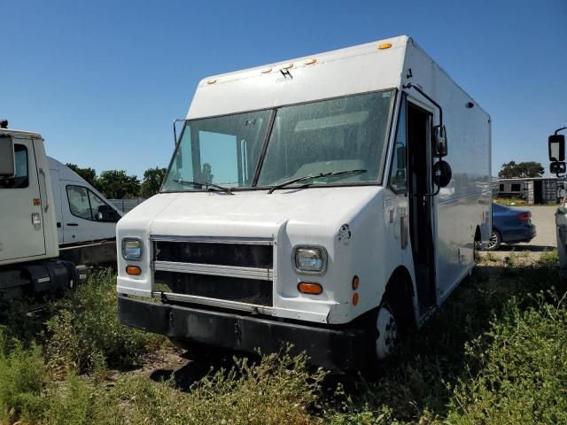 2005 Freightliner Chassis M Line WALK-IN Van