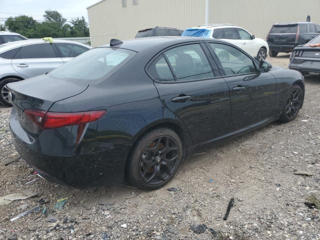 2021 Alfa Romeo Giulia Sport