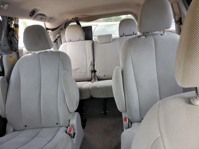 2011 Toyota Sienna