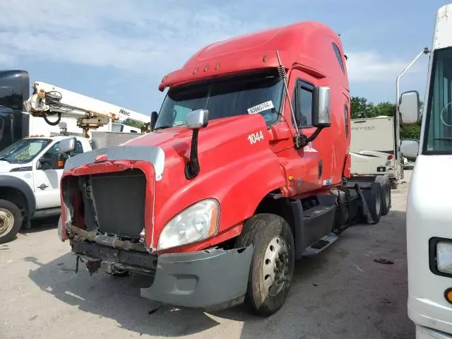 2015 Freightliner Cascadia 125