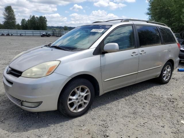 2004 Toyota Sienna XLE