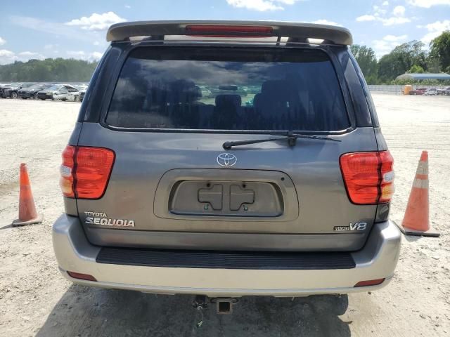 2004 Toyota Sequoia SR5