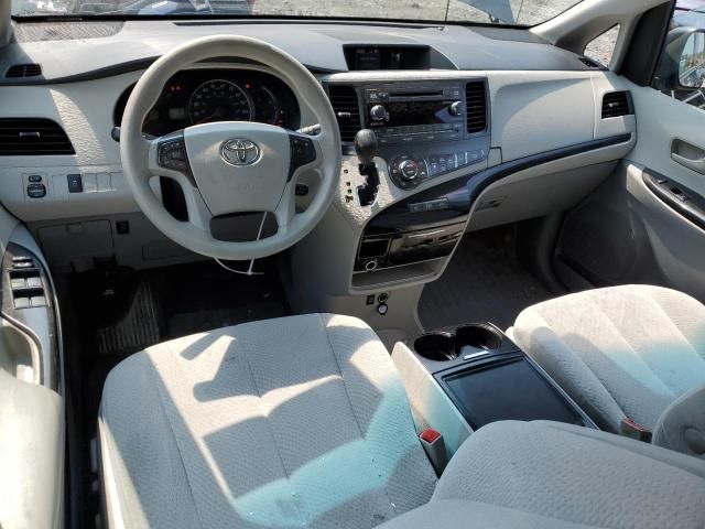 2013 Toyota Sienna LE