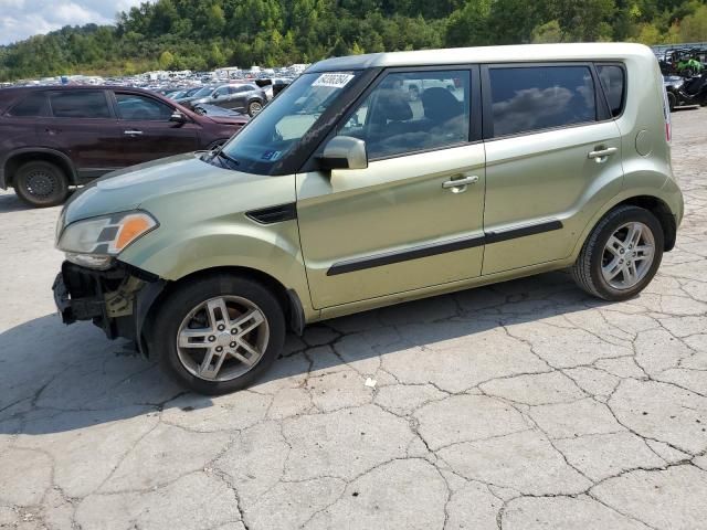 2011 KIA Soul +