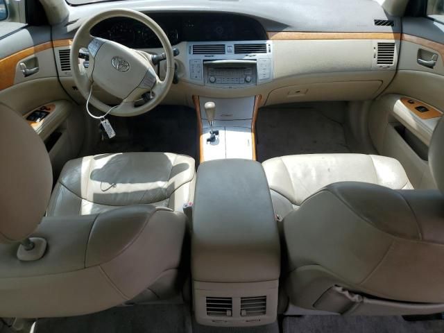 2005 Toyota Avalon XL