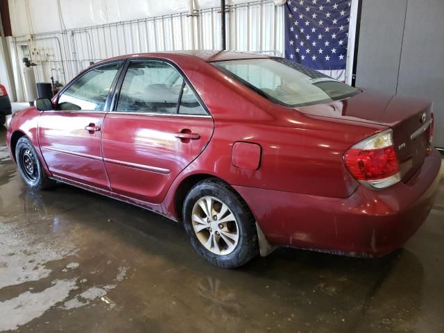 2005 Toyota Camry LE