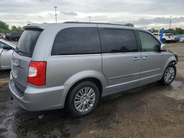 2014 Chrysler Town & Country Touring L