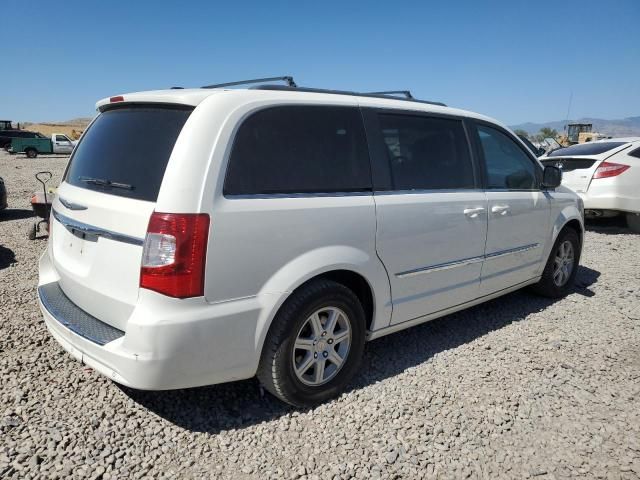 2011 Chrysler Town & Country Touring L