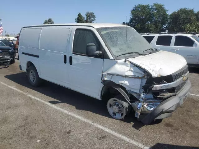 2022 Chevrolet Express G2500