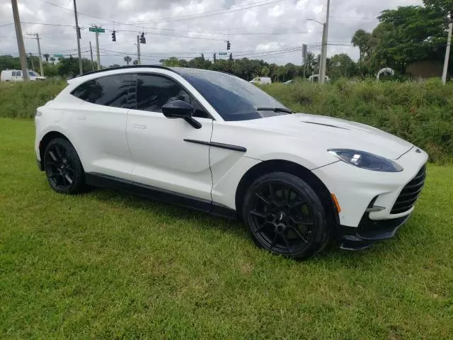 2023 Aston Martin DBX 707