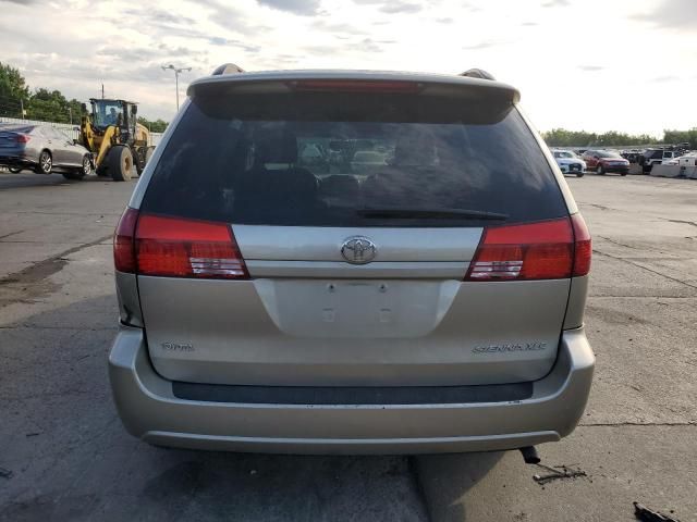 2004 Toyota Sienna XLE