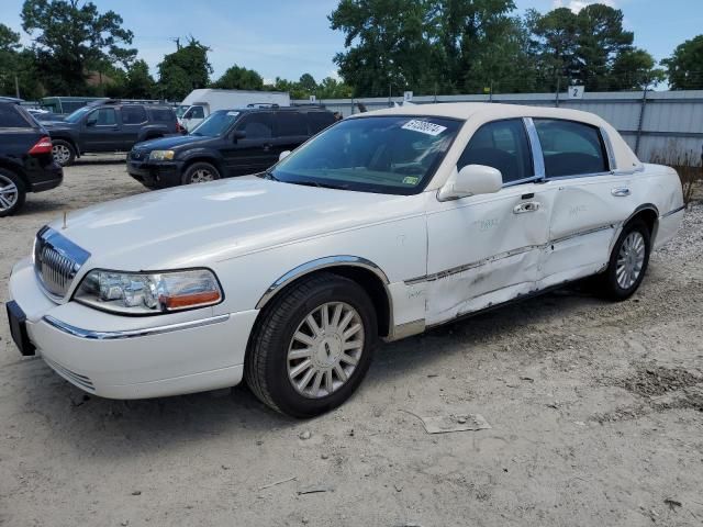 2003 Lincoln Town Car Executive