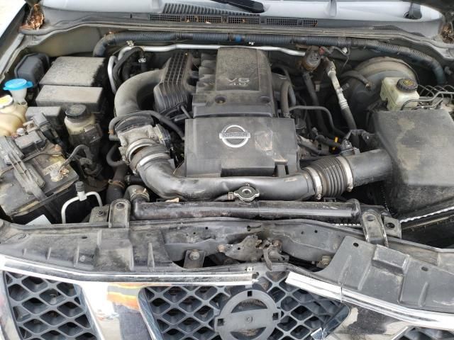 2005 Nissan Pathfinder LE