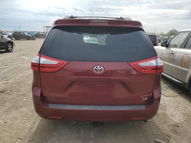 2017 Toyota Sienna LE