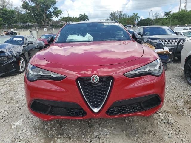 2024 Alfa Romeo Stelvio TI