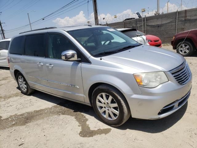 2011 Chrysler Town & Country Touring L