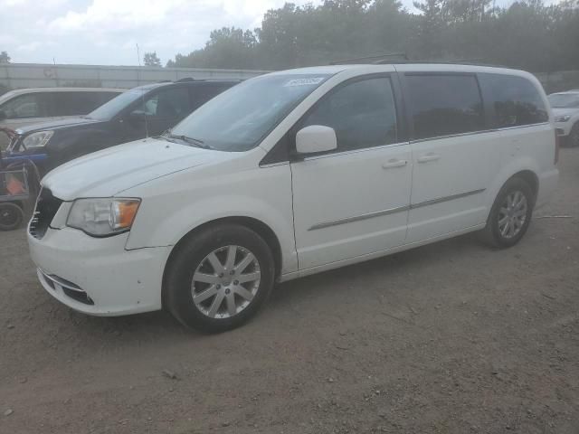 2013 Chrysler Town & Country Touring