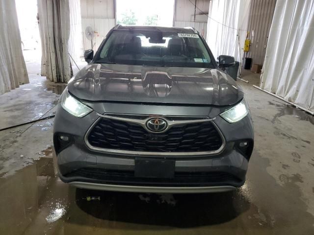 2021 Toyota Highlander Platinum