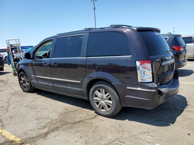 2010 Chrysler Town & Country Touring