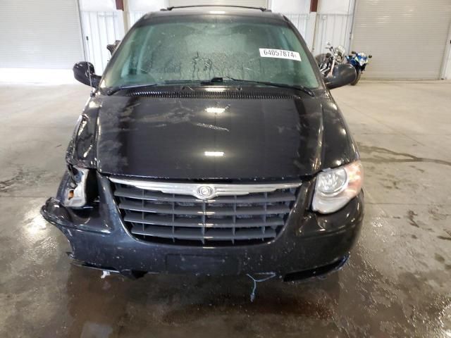 2007 Chrysler Town & Country Touring