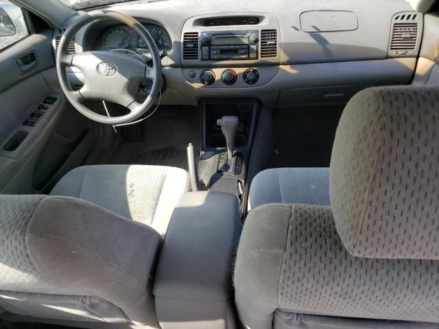 2004 Toyota Camry LE