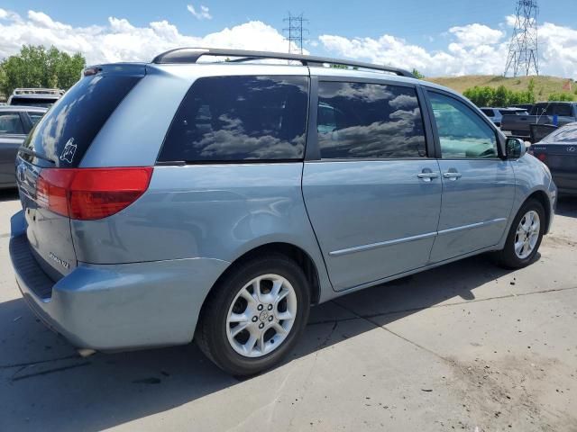 2004 Toyota Sienna XLE