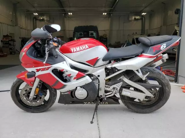 2000 Yamaha YZFR6 L