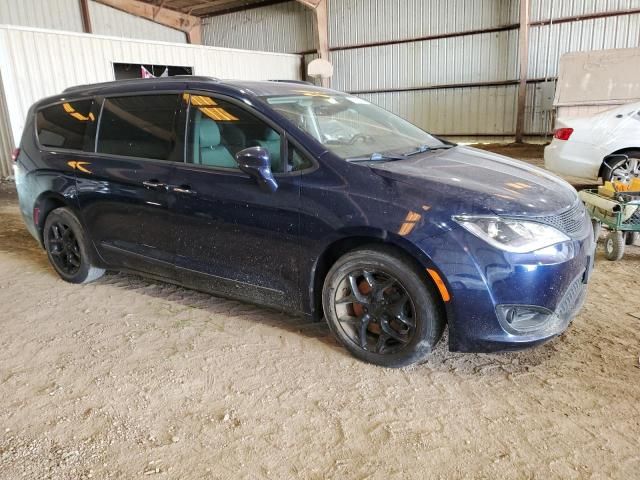 2017 Chrysler Pacifica Touring L Plus