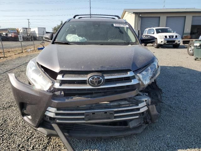 2018 Toyota Highlander SE