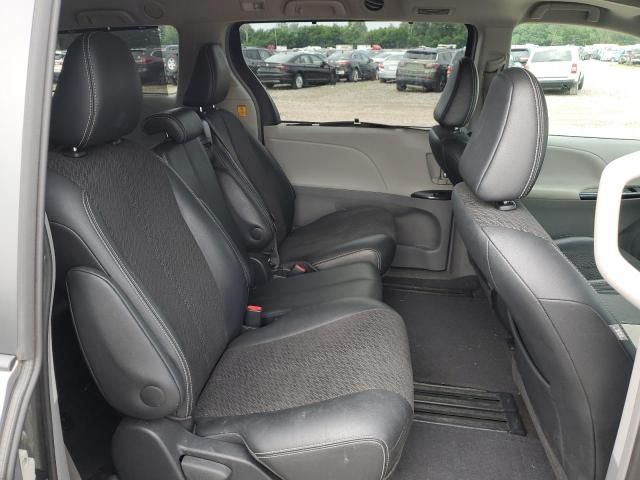 2013 Toyota Sienna Sport