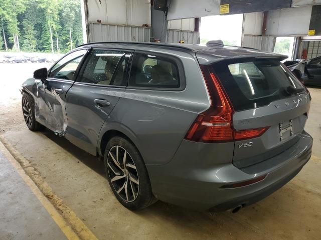 2020 Volvo V60 T5 Momentum