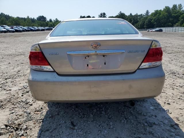 2005 Toyota Camry LE