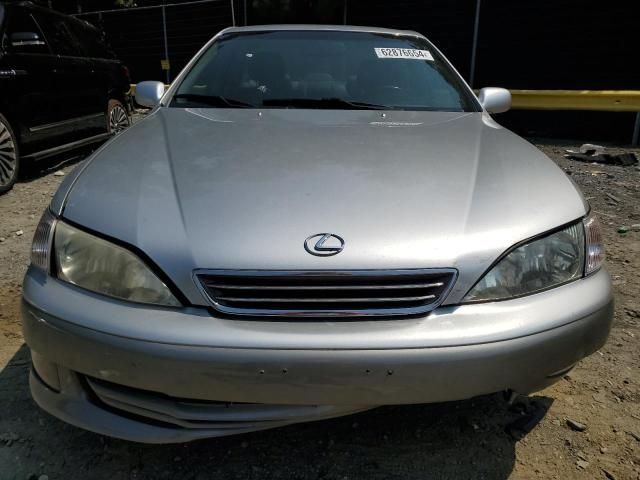 2000 Lexus ES 300