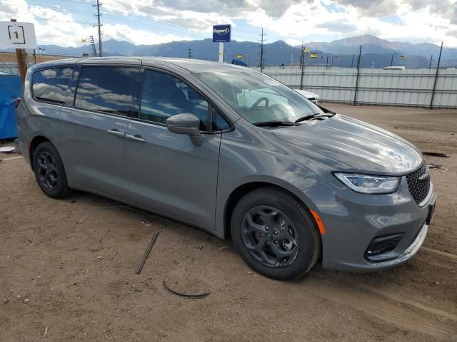 2022 Chrysler Pacifica Hybrid Touring L