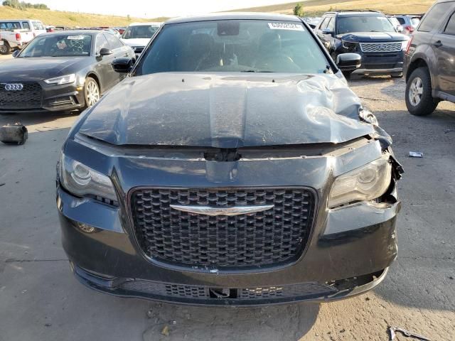 2018 Chrysler 300 S