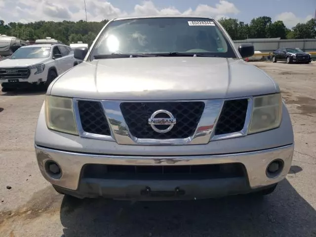 2007 Nissan Frontier Crew Cab LE