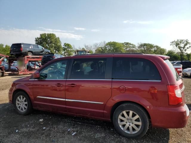 2016 Chrysler Town & Country Touring