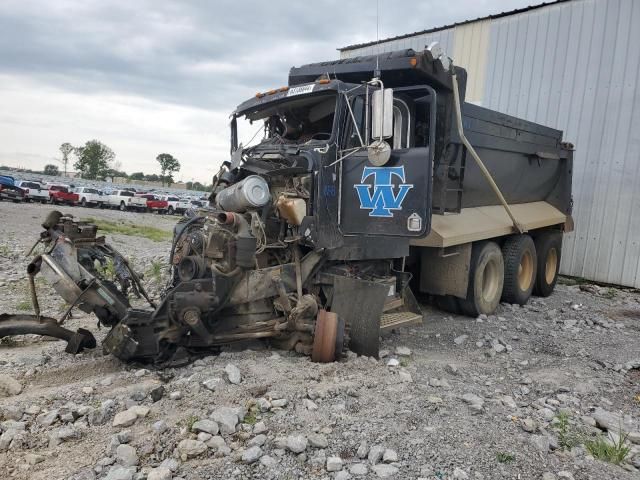 1997 Kenworth Construction T800