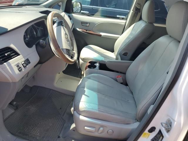 2012 Toyota Sienna XLE