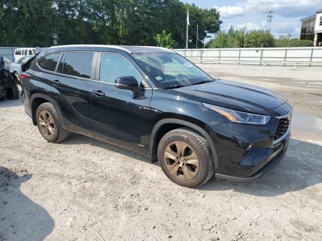 2023 Toyota Highlander Hybrid Bronze Edition