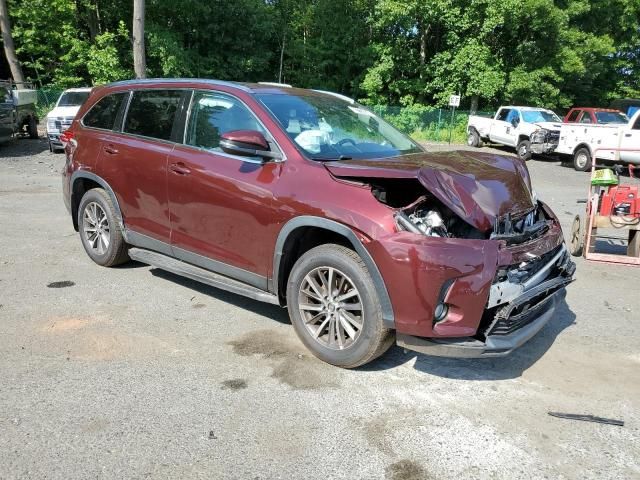 2019 Toyota Highlander SE